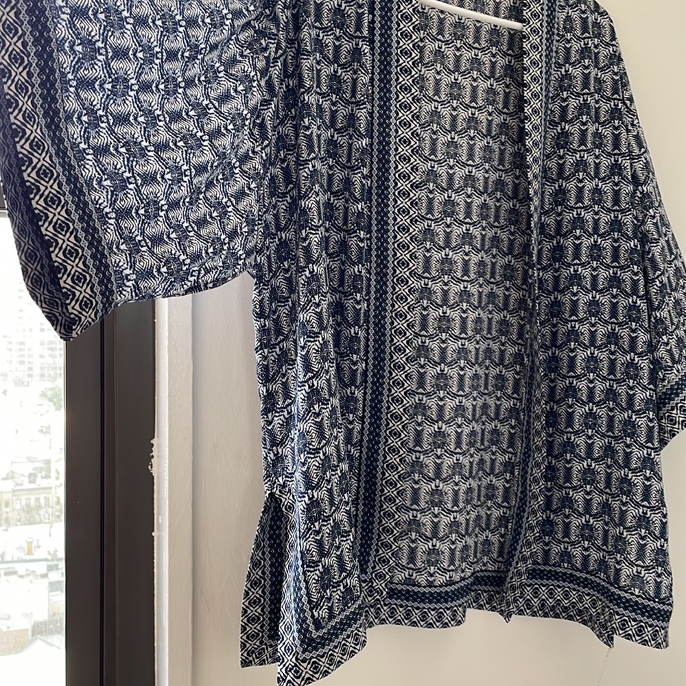 Max Studio Shawl - Picture 2 of 6